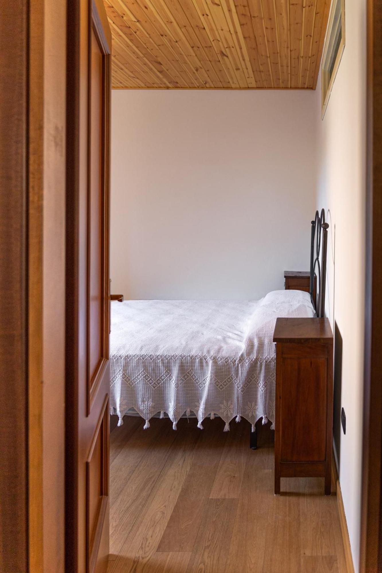 Magico Loft Nel Centro Storico Apartment Toscolano Maderno Exterior photo